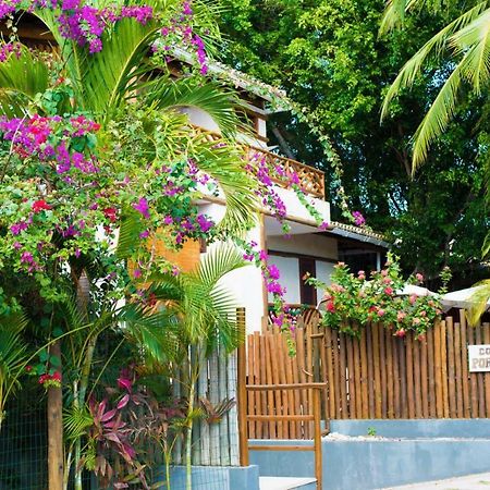 Duplex Com Hidromassagem - Praia Do Forte Exterior foto